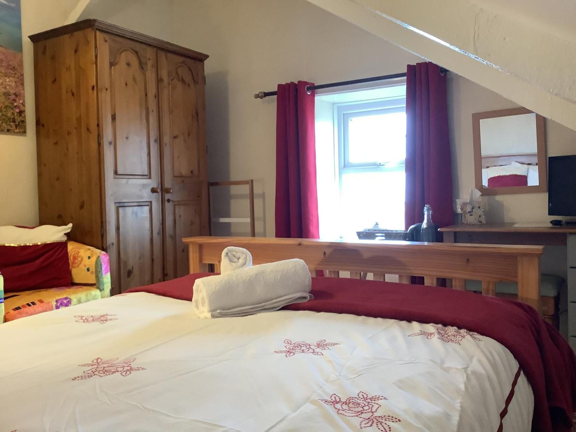 Haelarcher Farmhouse And Helicopter B&B 利扎尔德 外观 照片